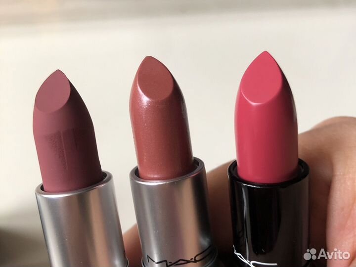 Помада mac 932,513,407