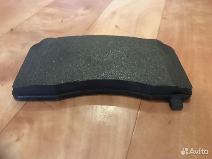 Комплект тормозных колодок bosch BP1318