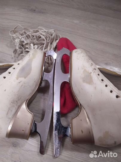 Фигурные коньки edea chorus 230