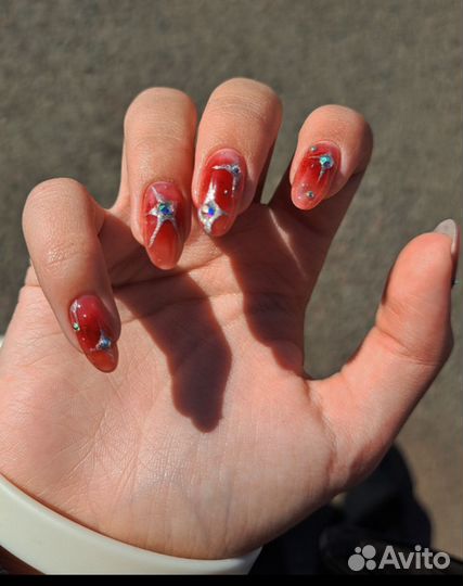 Маникюр и педикюр