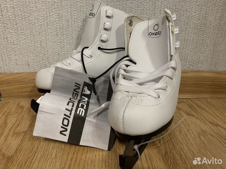 Коньки фигурные новые 27 размер