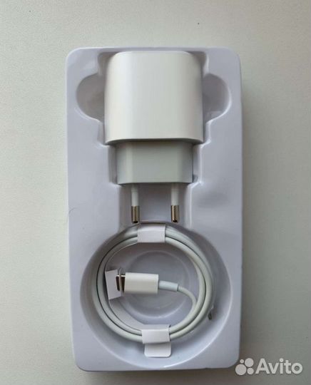 Новое зарядное для Apple iPhone USB C