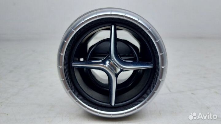 Дефлектор правый Mercedes-Benz Cla W117 2.0 2015