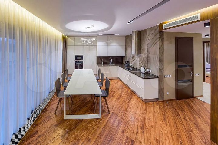 3-к. апартаменты, 109 м², 2/7 эт.