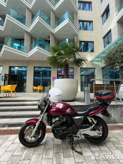 Honda cb 400 super four