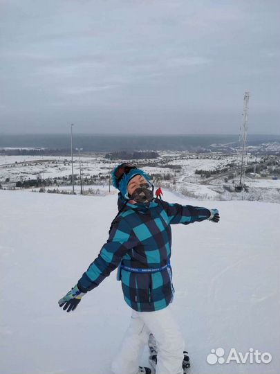 Горнолыжная куртка женская 48