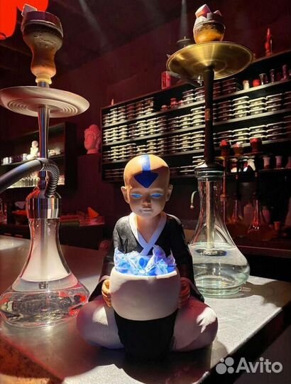 Будда с бусами молящийся