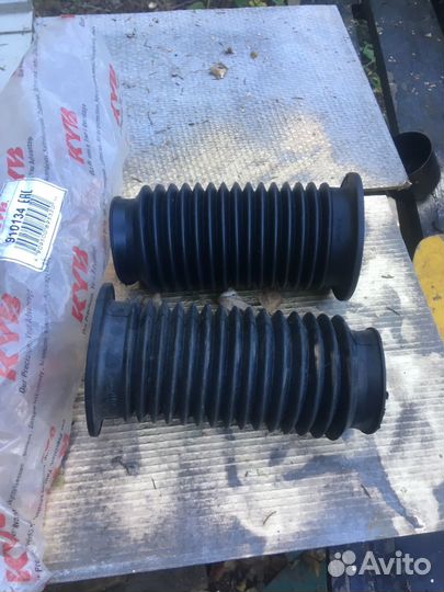 Пыльники как новые на opel Astra H GTS 2008