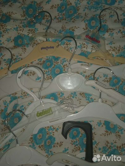 Вешалки плечики детские