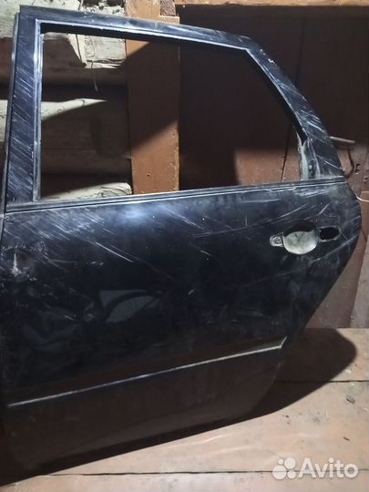 Дверь левая передняя и задняя