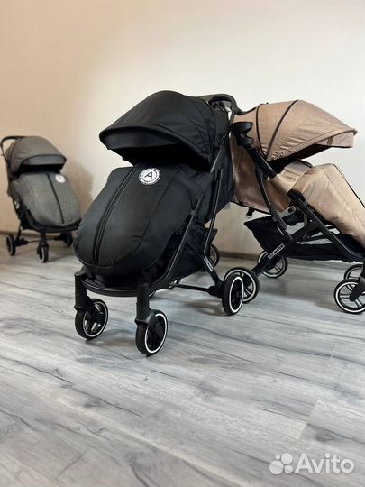 Прогулочная коляска yoya Aelita Moon 818 Plus