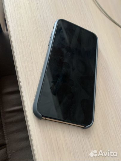 iPhone Xs, 64 ГБ