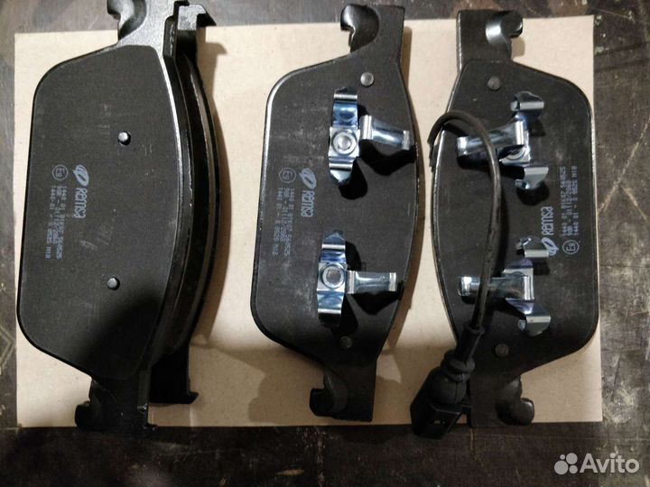 Передние тормозные колодки, воздушный фильтр