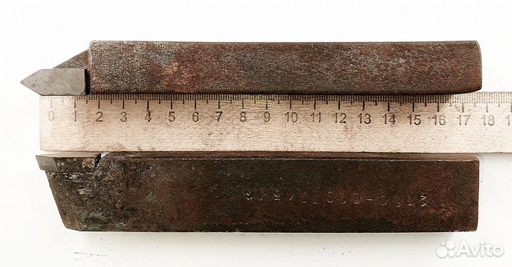 Резец резьбовой для наружной резьбы 30х20х170 Т15К