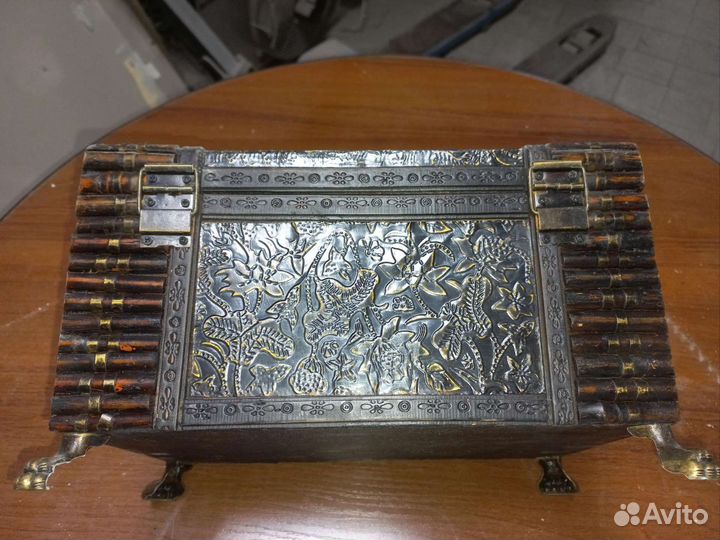 Шкатулка сундучок