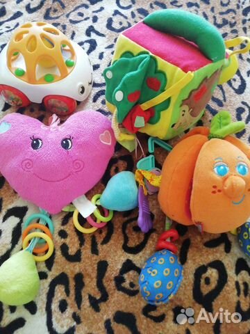 Развивающие игрушки для малышей