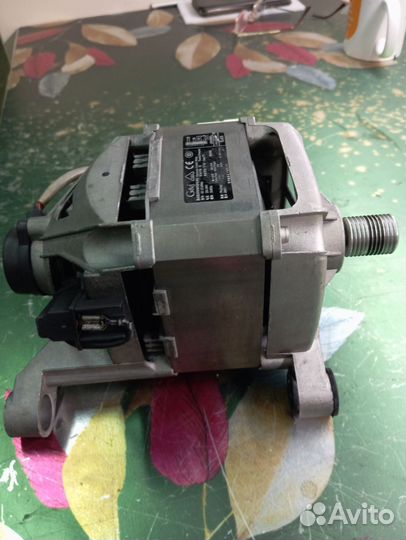 Двигататель стиральной машины