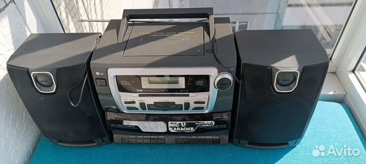 Музыкальный центр lg CD-962