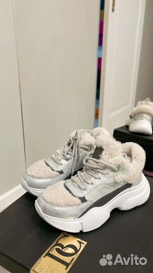 Кроссовки зимние женские 35