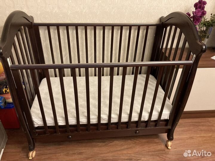 Кроватка детская
