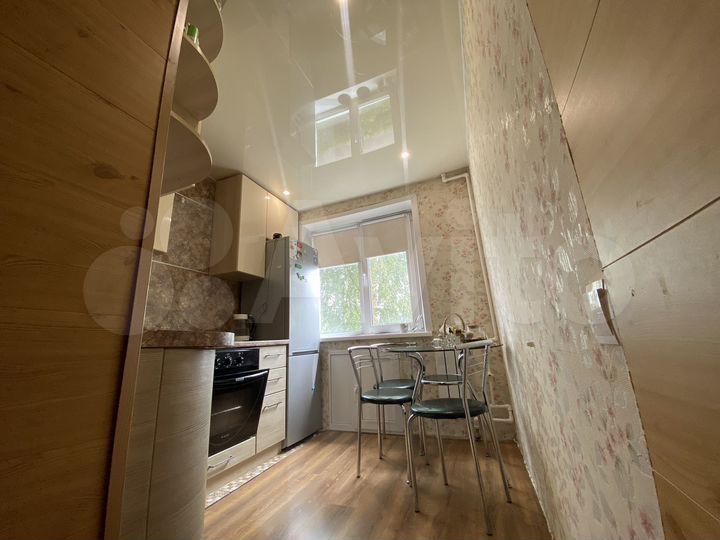 2-к. квартира, 52 м², 2/5 эт.