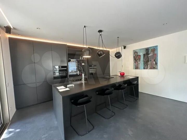 Коттедж 185 м² на участке 5 сот.