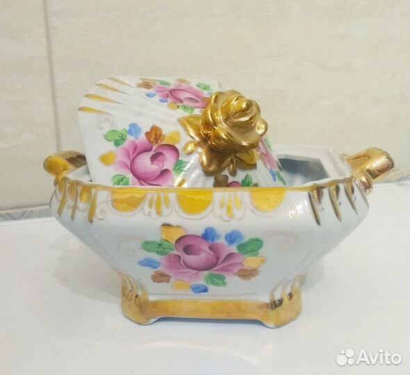 Гжель с позолотой сахарница СССР