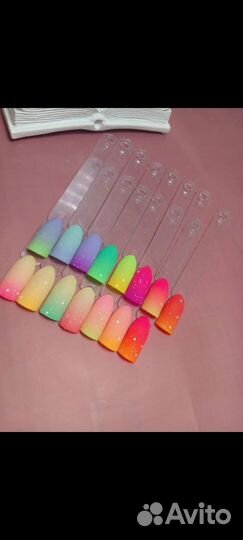 Модель на маникюр