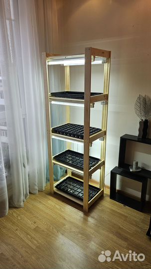 Стеллаж деревянный с освещением