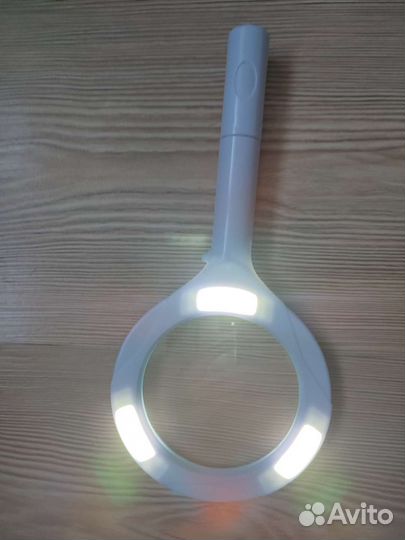 Лупа с подсветкой