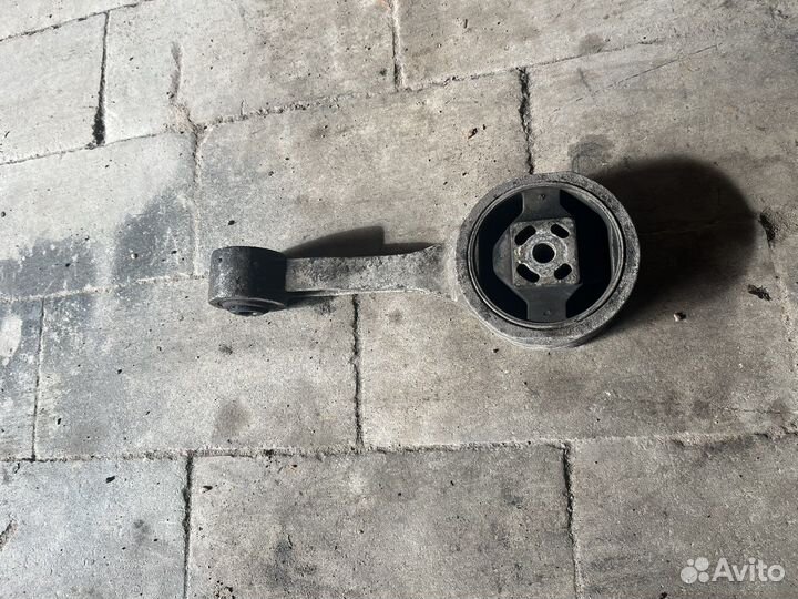 Опора двигателя задняя Skoda Fabia 1.4