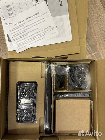 Радиостанция авиационная Icom IC-A16