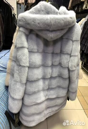 Шуба норковая с капюшоном 44 46