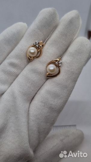 Золотые серьги с жемчугом
