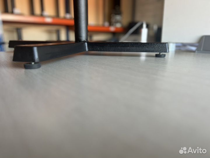 Подстолье чугунное новое с витрины