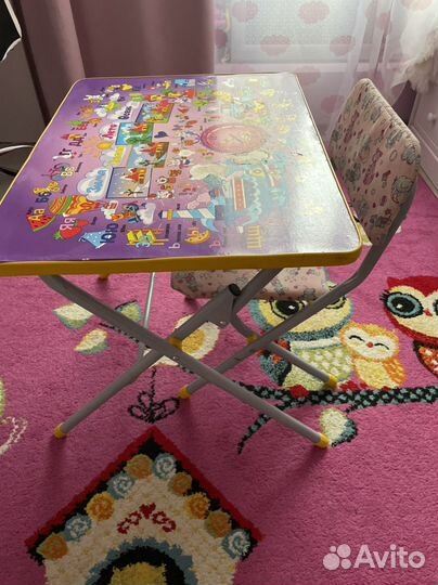 Детский стол со стулом