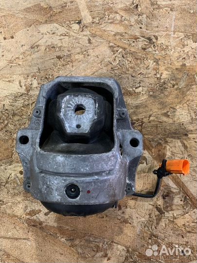 Подушка двигателя левая Audi A4 B8 2.0 CDN