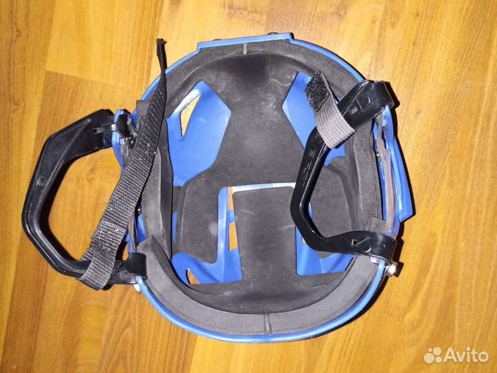 Шлем хоккейный детский