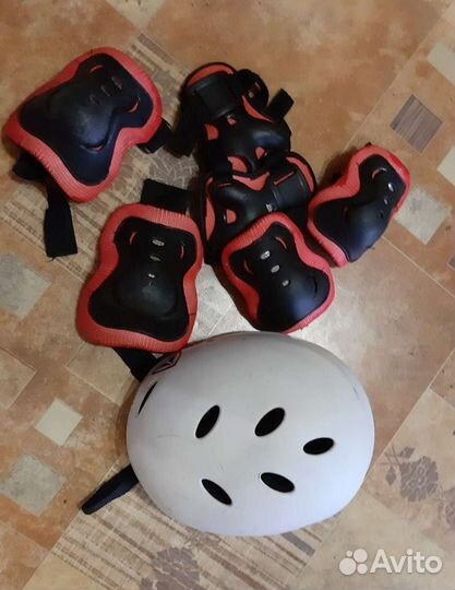 Коньки роликовые раздвижные 32-35 + шлем + защита