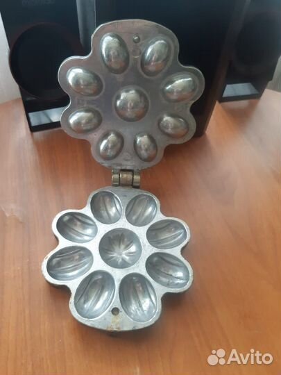 Форма для выпечки орехов СССР