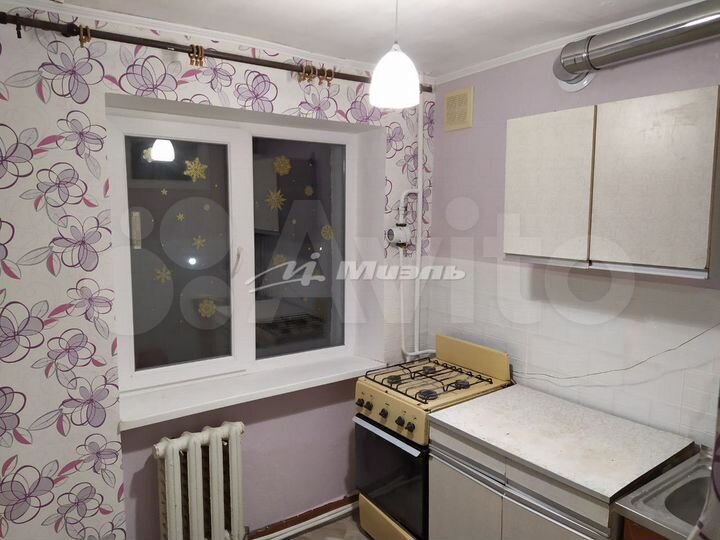 3-к. квартира, 60 м², 3/5 эт.