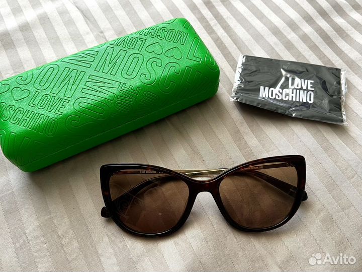 Солнечные очки Love Moschino женские, оригинал