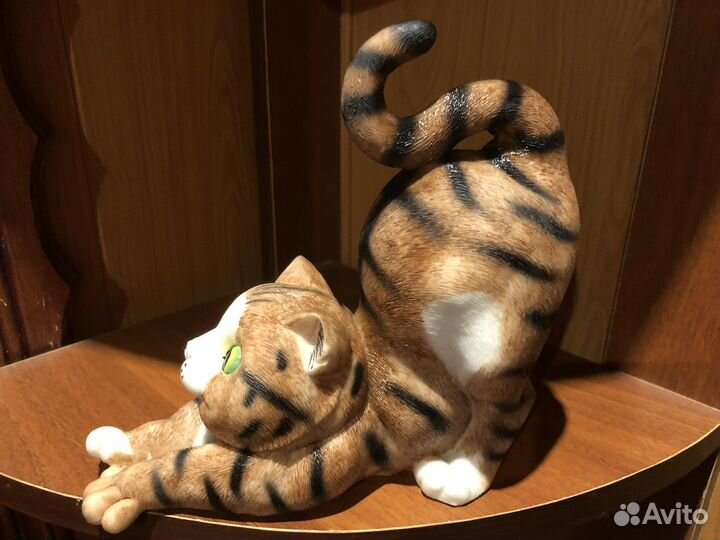 Фигурка кошки