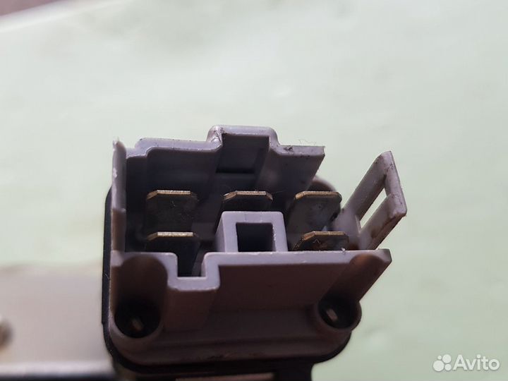 Блок управления двигателем Toyota