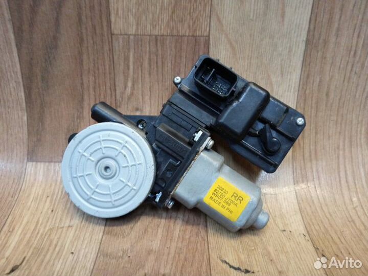 Мотор стеклоподъемника задний правый Renault Рено