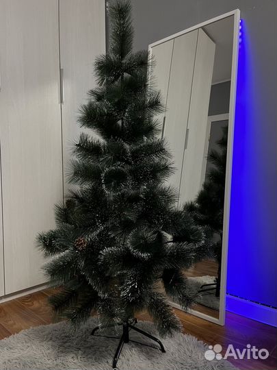 Елка искусственная