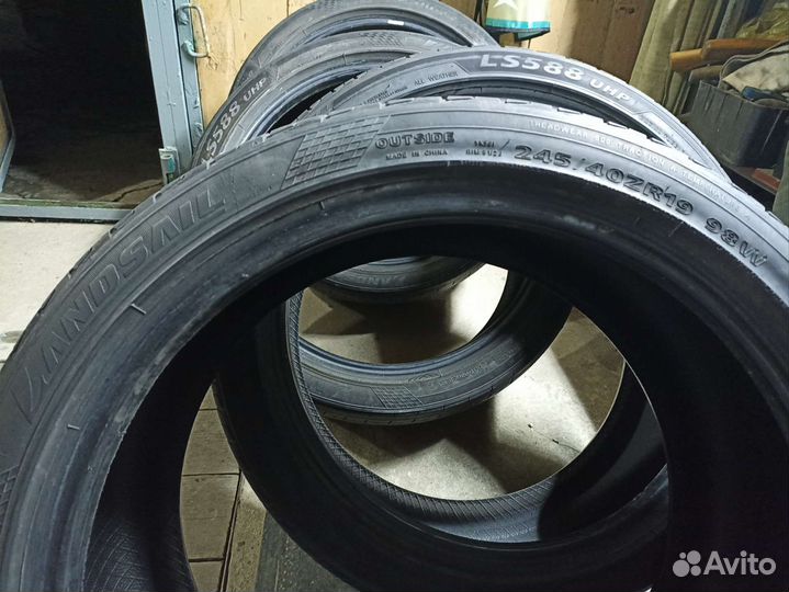 Landsail LS588 245/40 R19