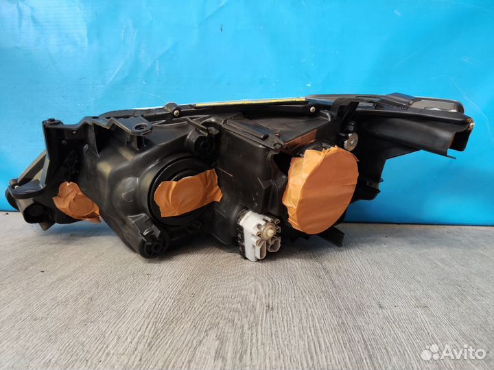Фара правая Toyota Camry 7 хв50 11-17