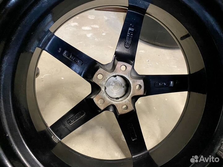 Оригинальные колеса Vossen CV3 r20