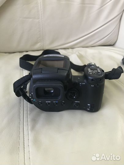 Фотоаппарат Sony Cyber-Shot DSC-R1 (Carl Zeiss)